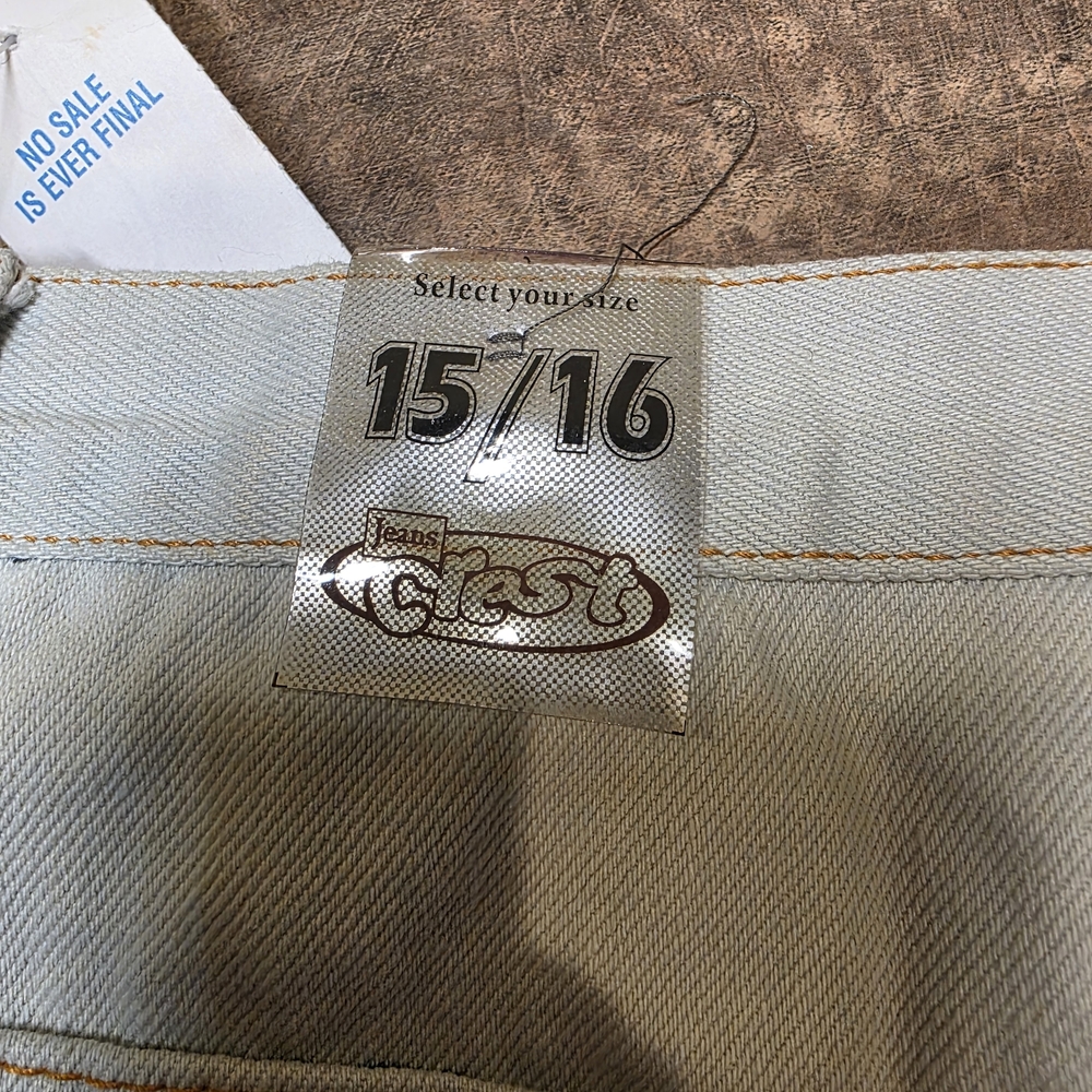 Unique Vintage Y2K Crest Blue and White Ombre Jean Shorts - Picture 4 of 5